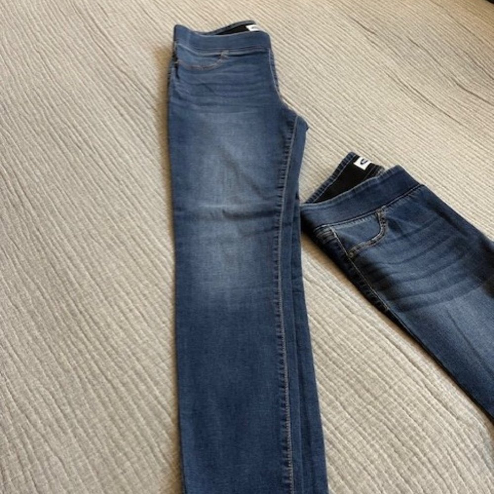 Women's OLD NAVY ROCKSTAR Jeggings - 2 for $25